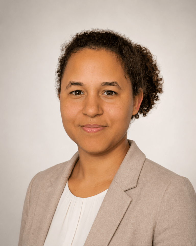 Noelina Rissman b2b content marketing consultant and linkedin ghostwriter